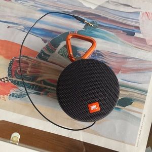 JBL Clip 2